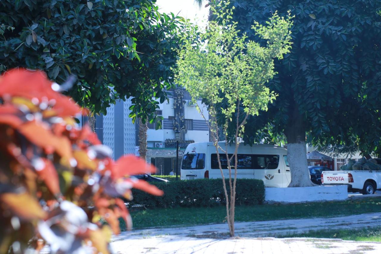 Jewel Assiut Hotel Kültér fotó